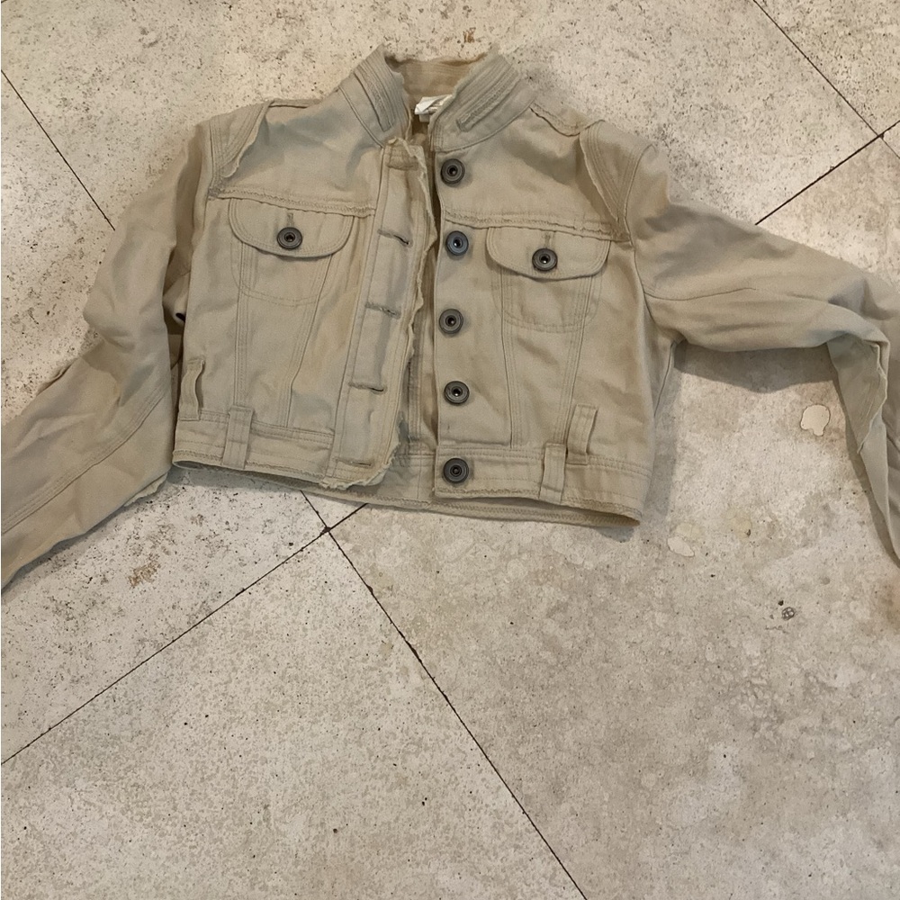 Women’s small jacket.